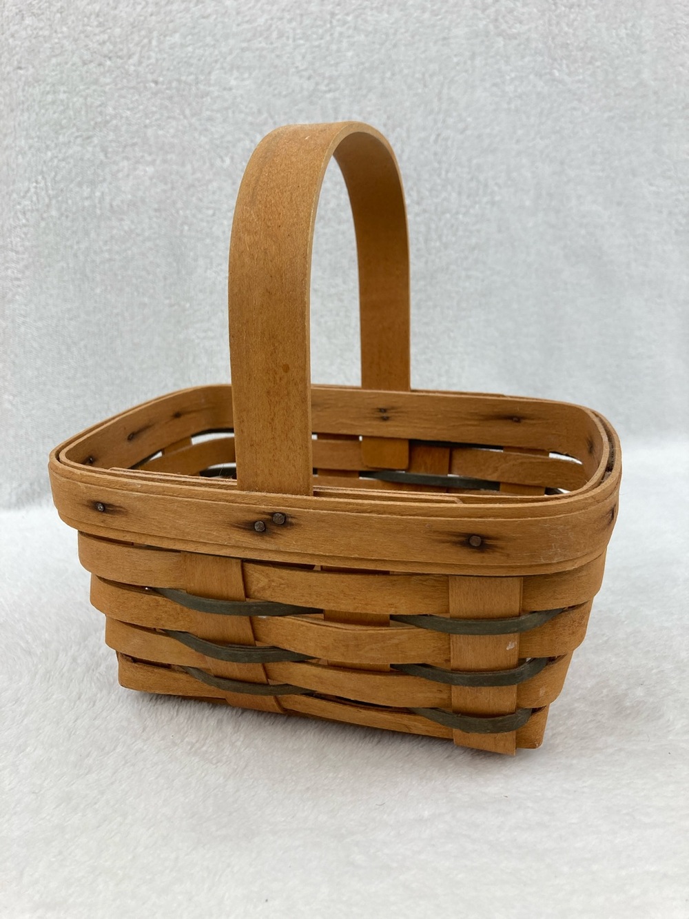 VTG 1997 Longaberger Hand Woven Small Basket Handled 7”